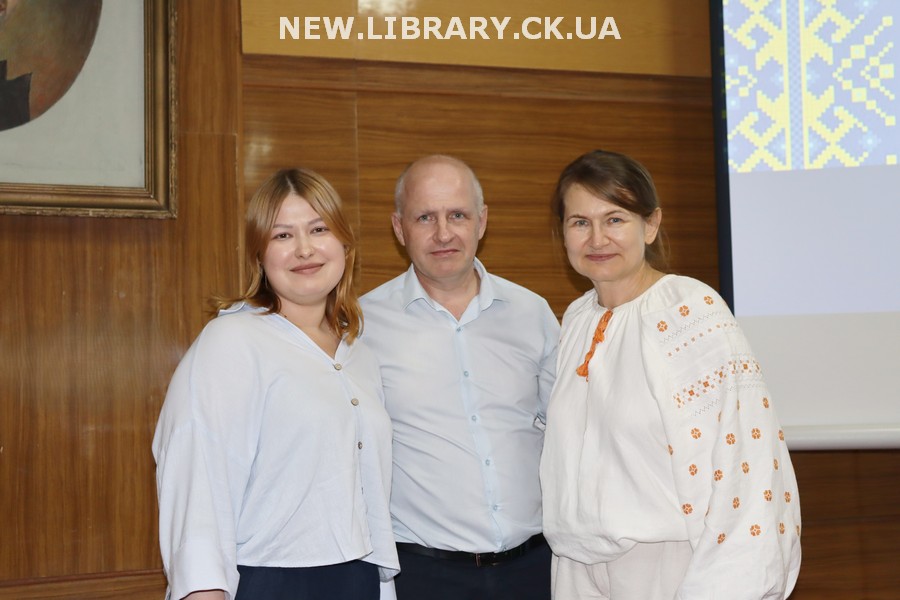 В бібліотеці відбулася зустріч з Представником Уповноваженого із захисту державної мови